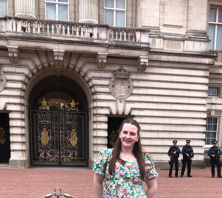 Anglesey young people attend Buckingham Palace to receive their Duke of Edinburgh Gold Award.